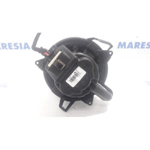 Renault - Clio - Heating and ventilation fan motor