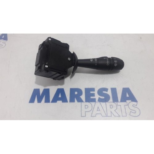 Renault - Clio - Wiper switch