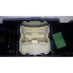 Renault - Clio - Multi-functional window switch