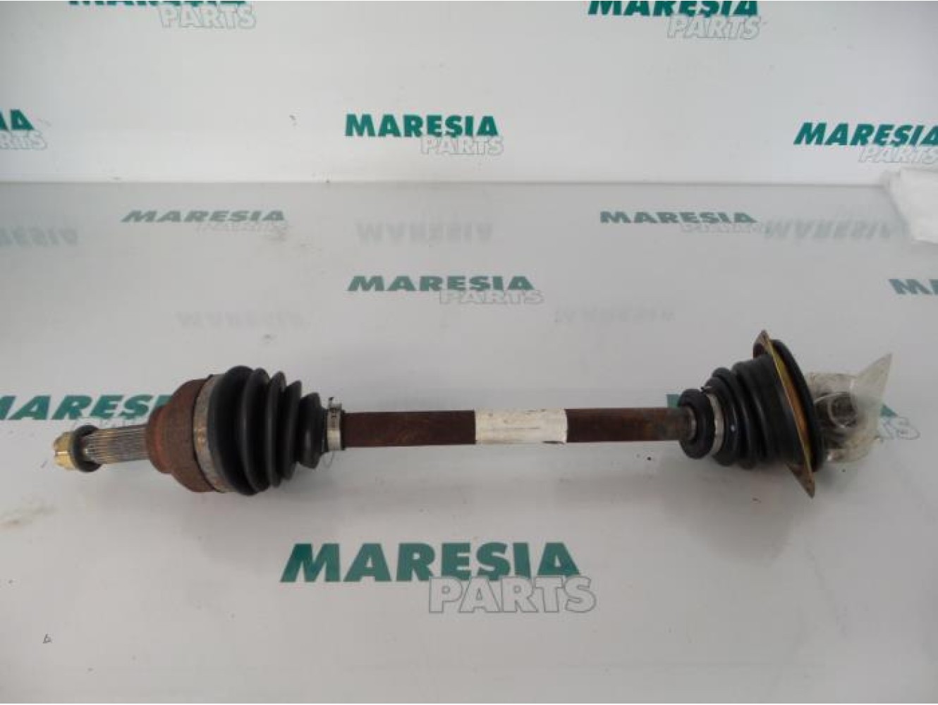 Renault - Trafic - Aandrijfas links-voor