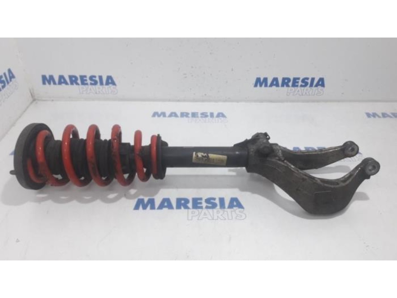 Alfa Romeo - 159 - Front shock absorber rod, left