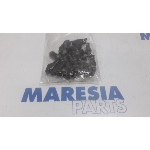 Peugeot - 208 - Rocker arm