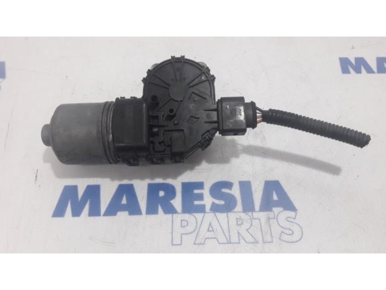 Alfa Romeo - 159 - Front wiper motor