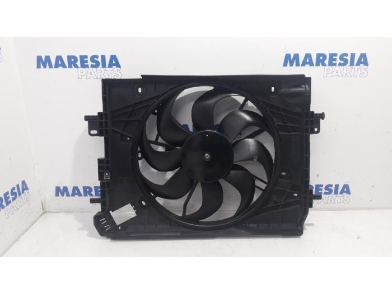 Renault - Clio - Fan motor