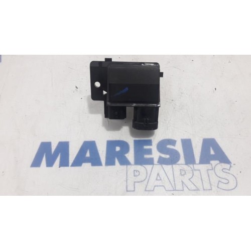 Renault - Clio - Cooling fan resistor