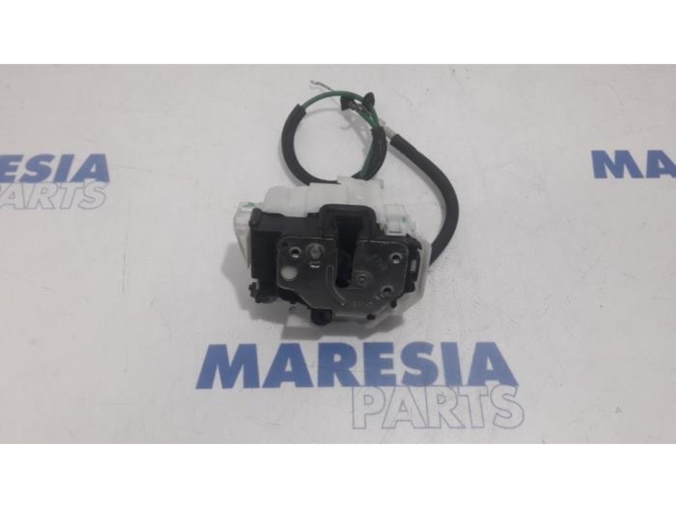 Alfa Romeo - 159 - Front door lock mechanism 4-door, right