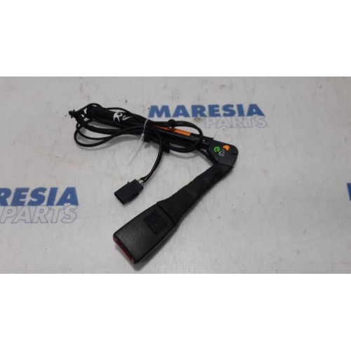 Alfa Romeo - 159 - Seatbelt tensioner, right