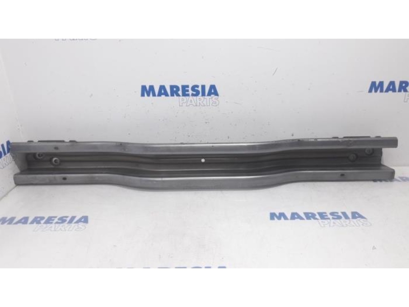 Alfa Romeo - 159 - Rear bumper frame