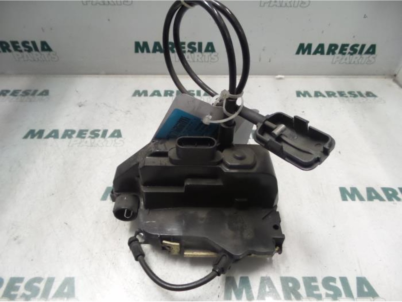 Renault - Megane - Front door lock mechanism 4-door, right