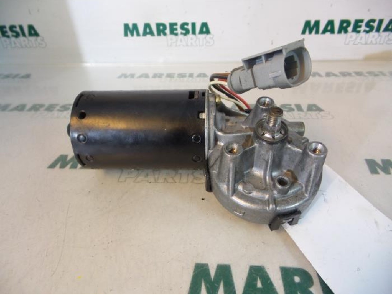 Renault - Megane Scenic - Front wiper motor