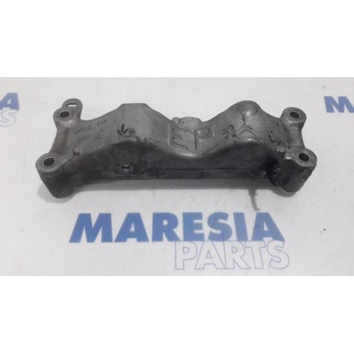 Peugeot - 308 - Engine mount