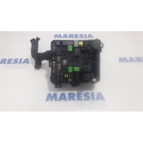 Citroen - C-Crosser - Fuse box