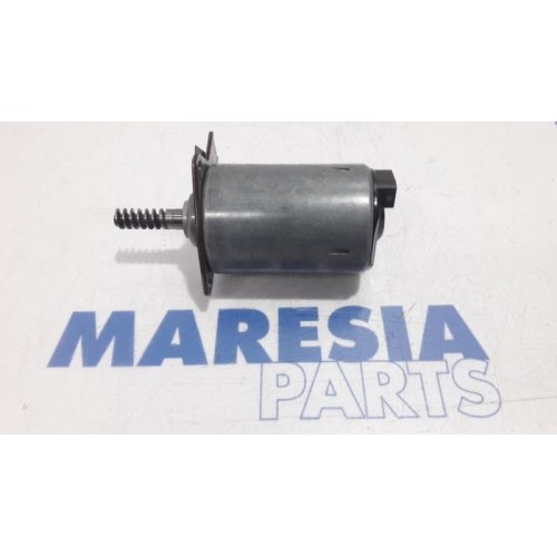 Peugeot - 5008 - Camshaft adjuster