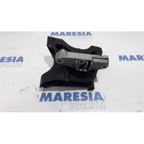 Peugeot - Partner - Engine mount