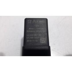 Peugeot - Partner - Glow plug relay