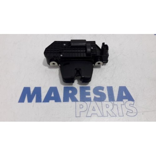 Citroen - C3 - Tailgate lock mechanism