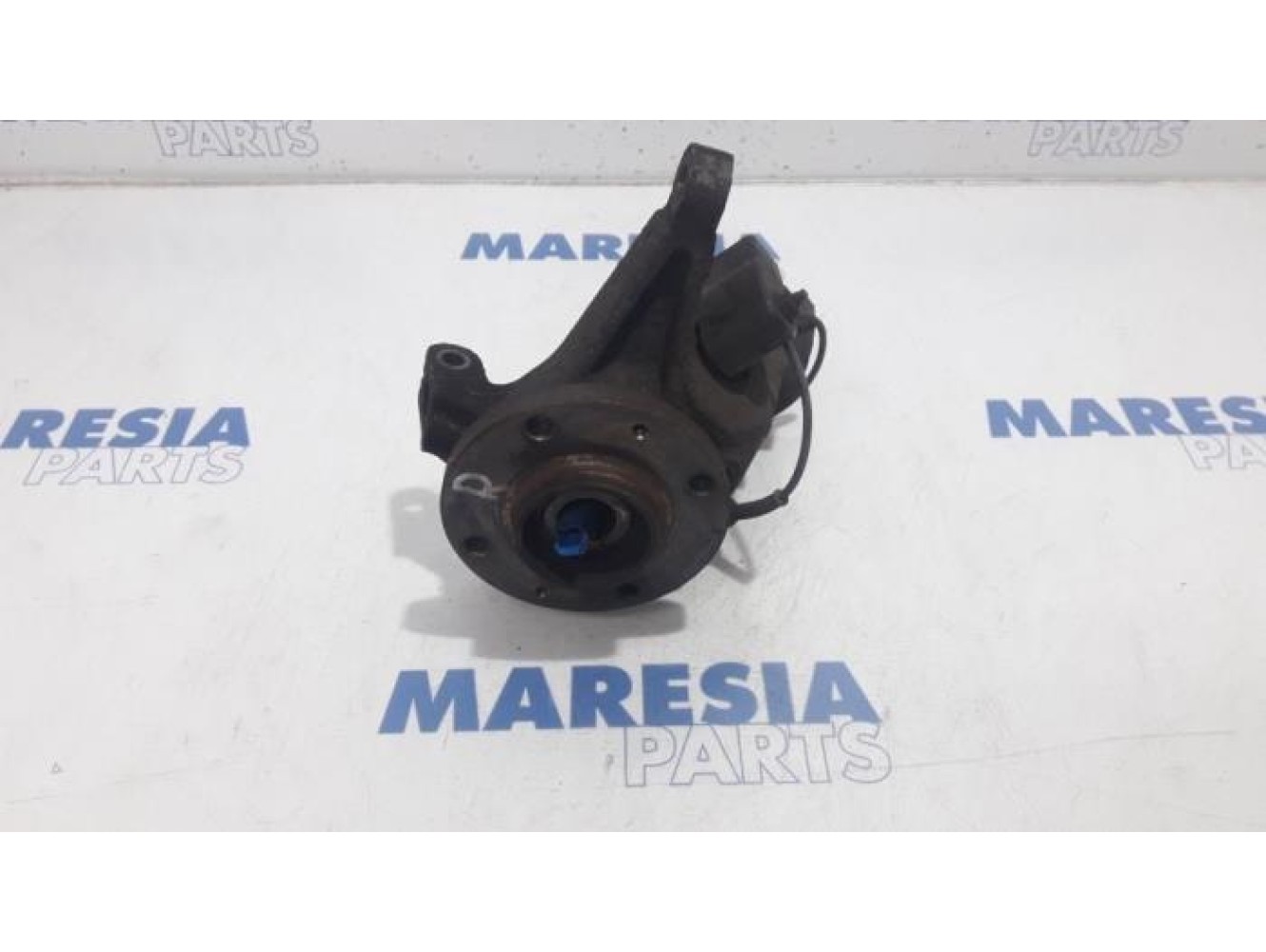Peugeot - 206 - Knuckle, front right