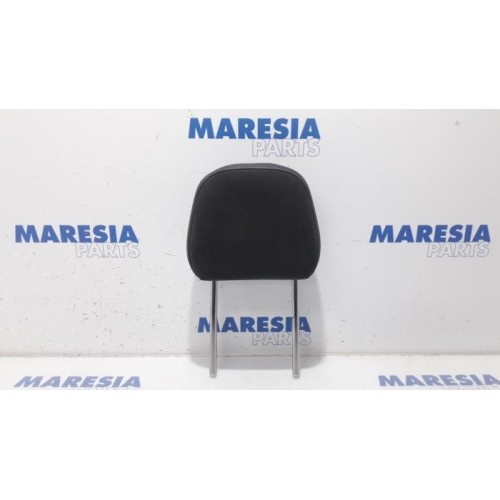 Citroen - DS3 - Headrest