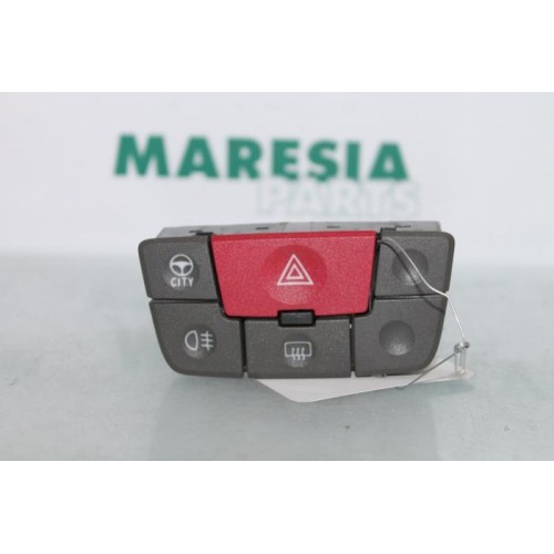 Fiat - Panda - Panic lighting switch