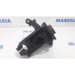 Citroen - C3 - Fusee links-voor