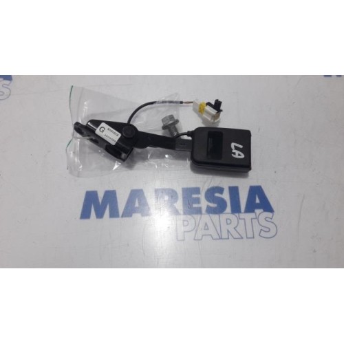 Peugeot - 308 - Rear seatbelt buckle, left