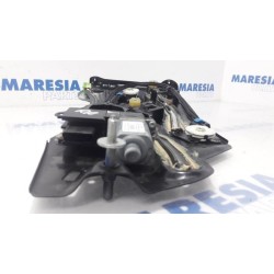 Peugeot - 308 - Rear window mechanism 2-door, right