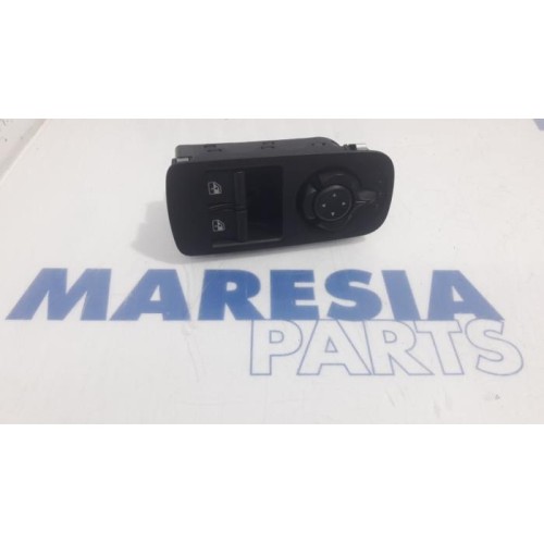 Alfa Romeo - Mito - Multi-functional window switch