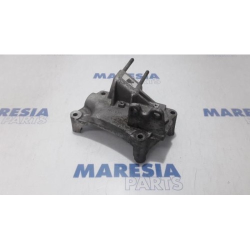 Fiat - Doblo - Engine mount