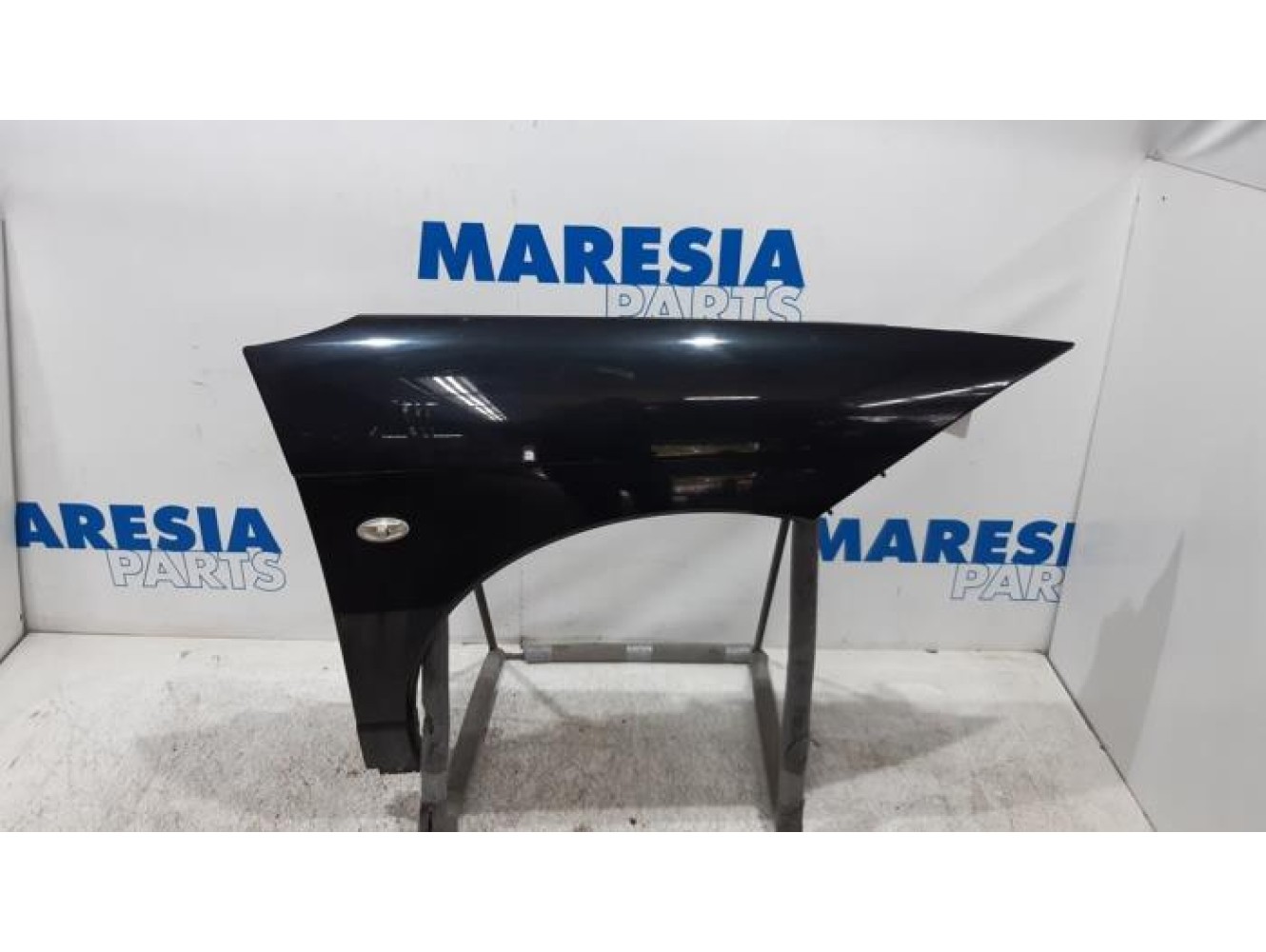 Citroen - C6 - Front wing, right