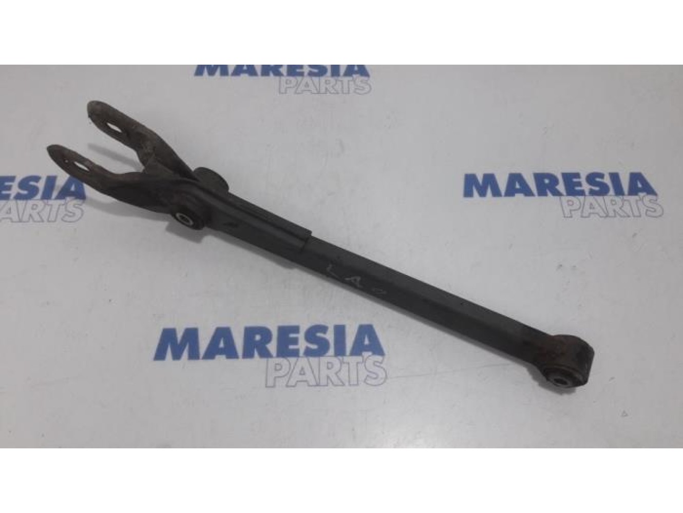 Alfa Romeo - Giulietta - Rear lower wishbone, left
