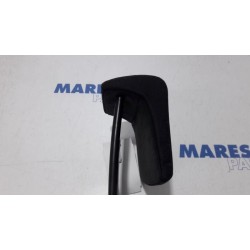 Citroen - C3 Picasso - Headrest