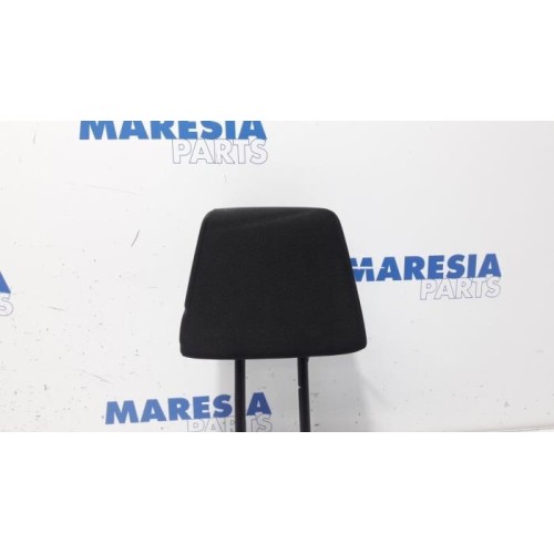 Citroen - C3 Picasso - Headrest