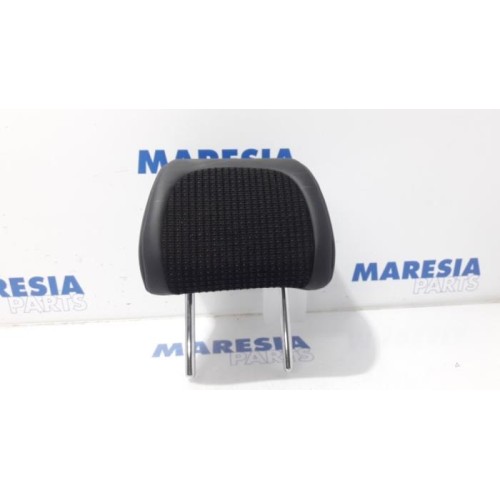 Citroen - C5 - Headrest
