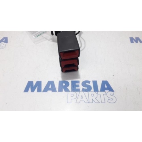 Citroen - C5 - Rear seatbelt buckle, left