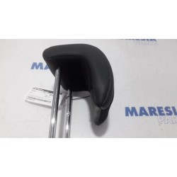 Citroen - C5 - Headrest