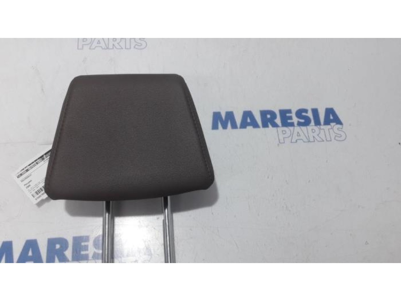 Peugeot - 2008 - Headrest