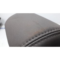 Peugeot - 2008 - Headrest