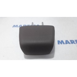 Peugeot - 2008 - Headrest
