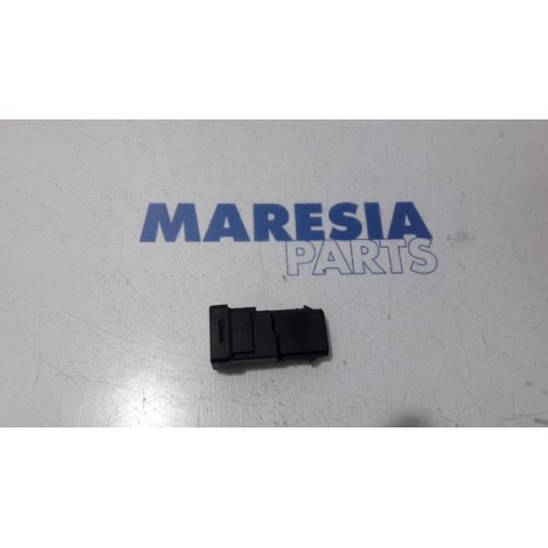 Peugeot - 508 - Card reader (lock)