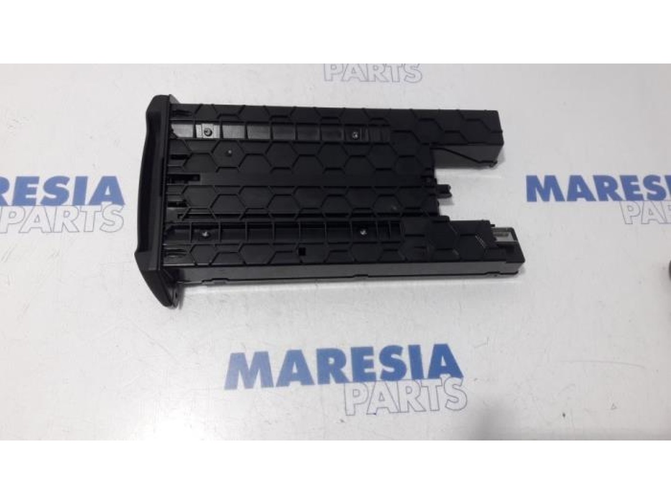 Renault - Master - Dashboard klep