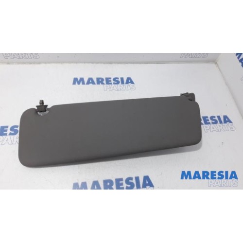 Renault - Master - Sun visor