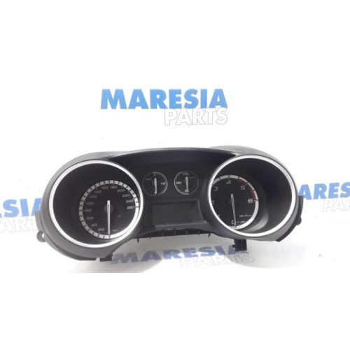 Alfa Romeo - Giulietta - Instrument panel