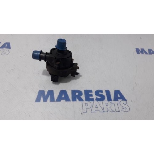 Renault - Master - Water pump