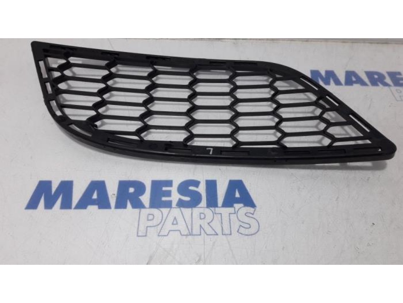 Alfa Romeo - Giulietta - Grill
