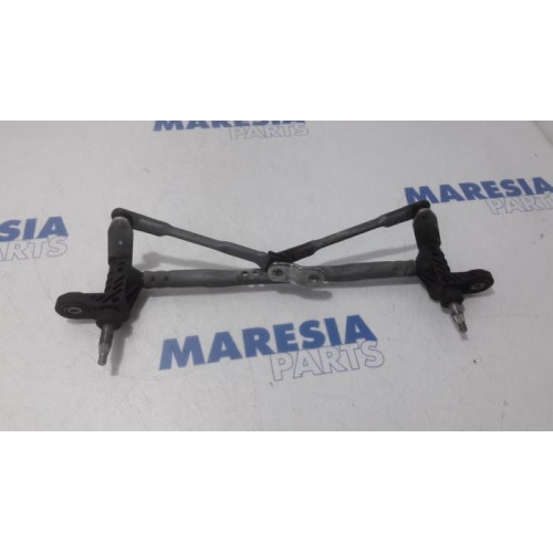 Fiat - 500 - Wiper mechanism
