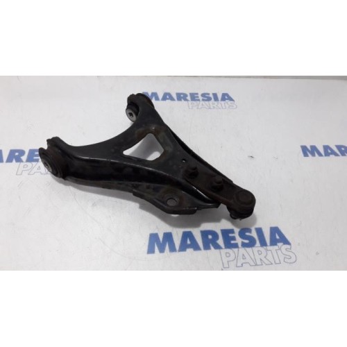 Renault - Kangoo - Front lower wishbone, left