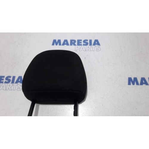Citroen - C3 - Headrest