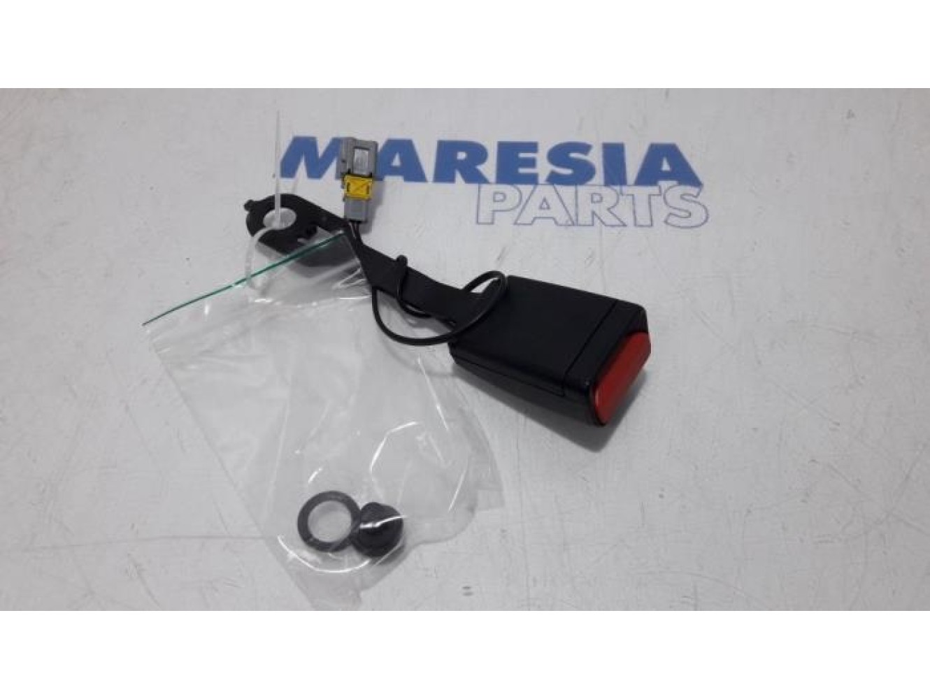 Peugeot - 208 - Front seatbelt buckle, right