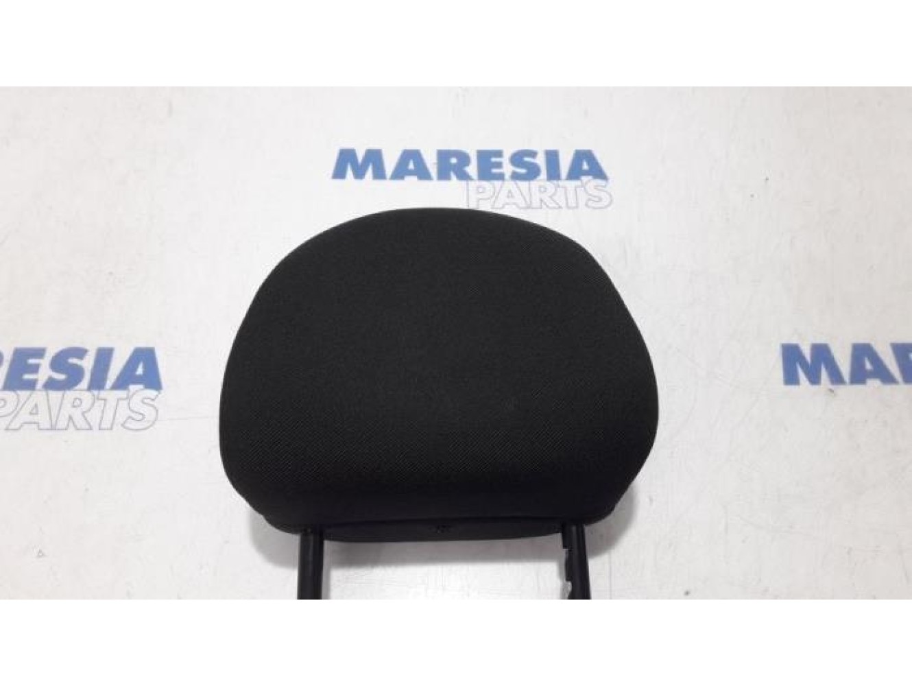 Peugeot - 207 - Headrest