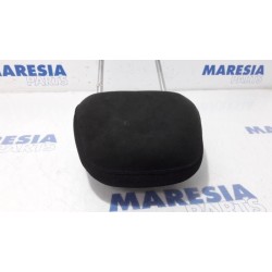 Citroen - C3 - Headrest